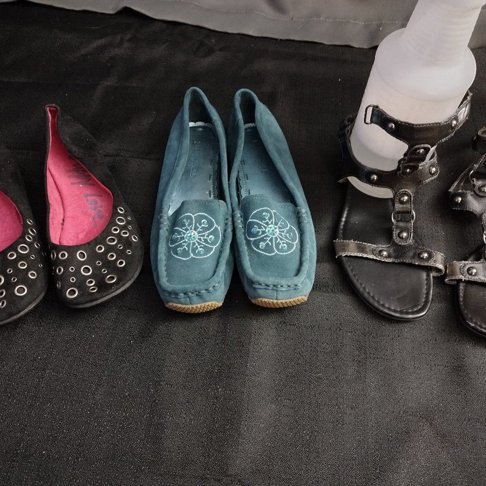 Women's / Girls Sandal Lot - 3 Pairs Total - Size 6 - 6.5